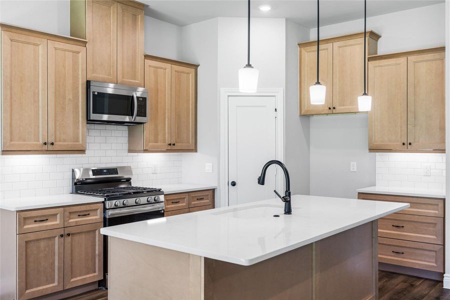 Furnished interior view inside a new home in Encino Estates, Dayton (Image 7).