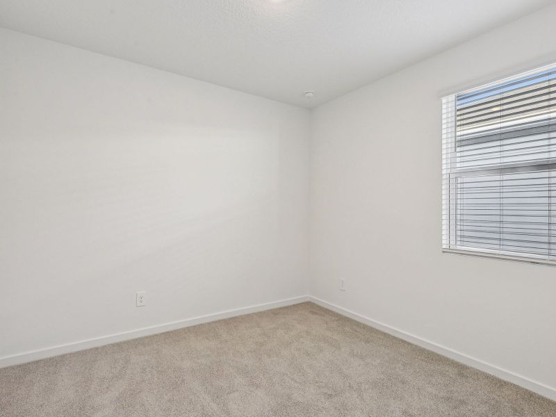 Spacious, unfurnished interior of a new home in Colbert Landings, Palm Coast (Image 13).