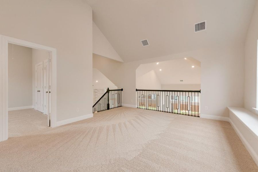 Spacious, unfurnished interior of a new home in Somercrest, Midlothian (Image 28).