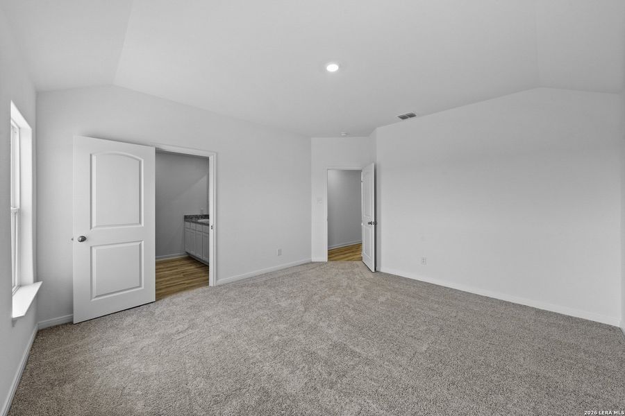 Spacious, unfurnished interior of a new home in Preserve at Medina, Von Ormy (Image 12).