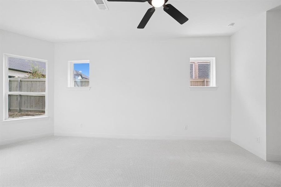 Spacious, unfurnished interior of a new home in Pecan Square - Gardens, Northlake (Image 15). Spacious, unfurnished interior of a new home in Pecan Square - Gardens, Northlake (Image 15).