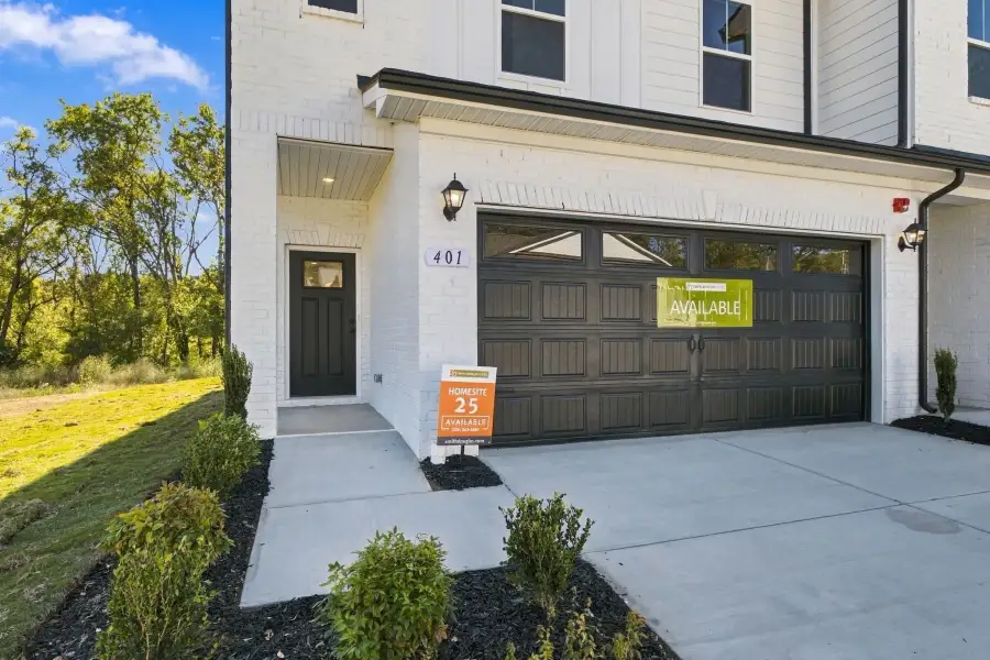 Exterior details and patio area of a home in Laurelwood Park, Gallatin (Image 3).