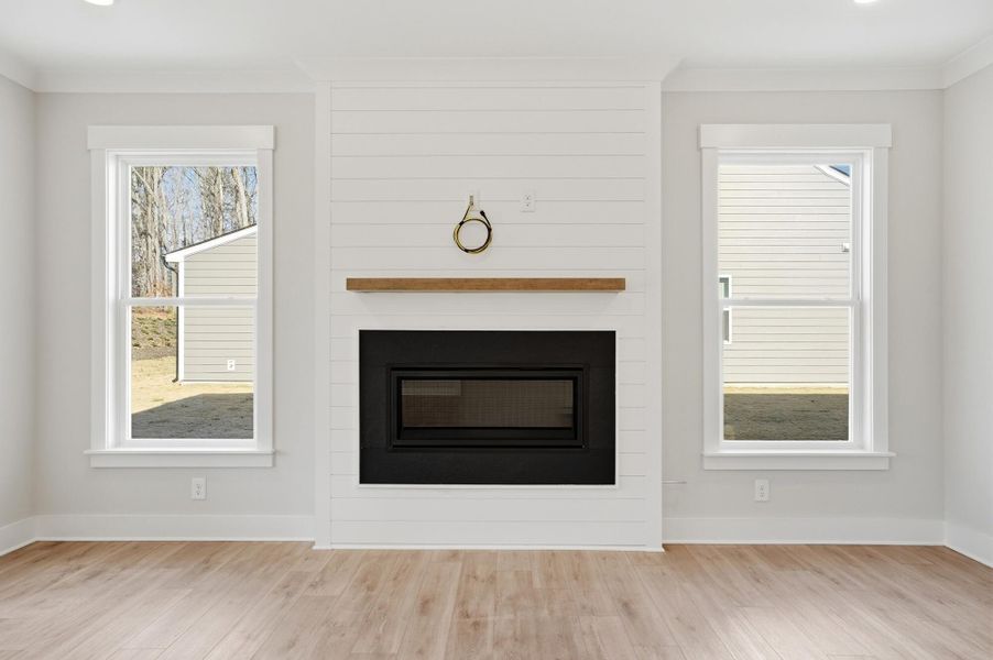 Spacious, unfurnished interior of a new home in Rone Creek, Waxhaw (Image 38).