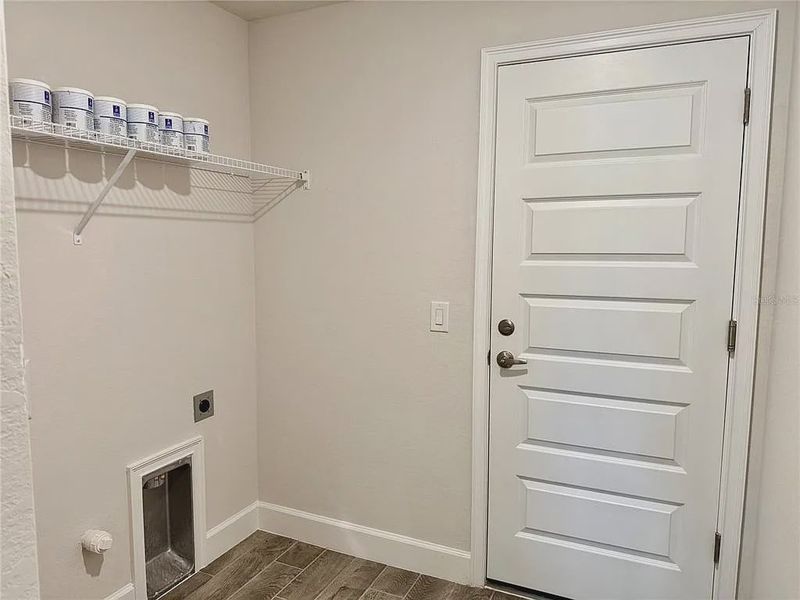 Spacious, unfurnished interior of a new home in South Gulf Cove, Port Charlotte (Image 26).