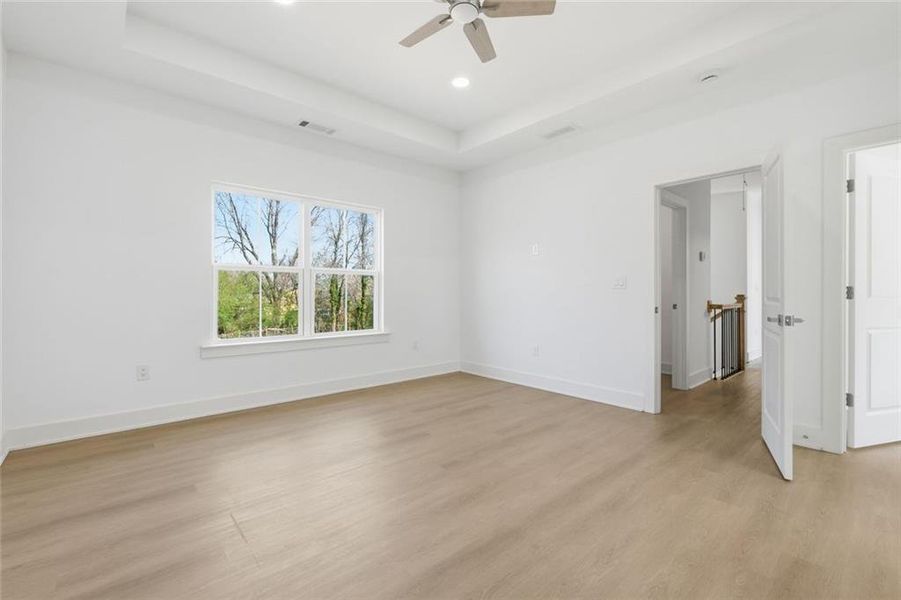 Spacious, unfurnished interior of a new home in , Alpharetta (Image 21).