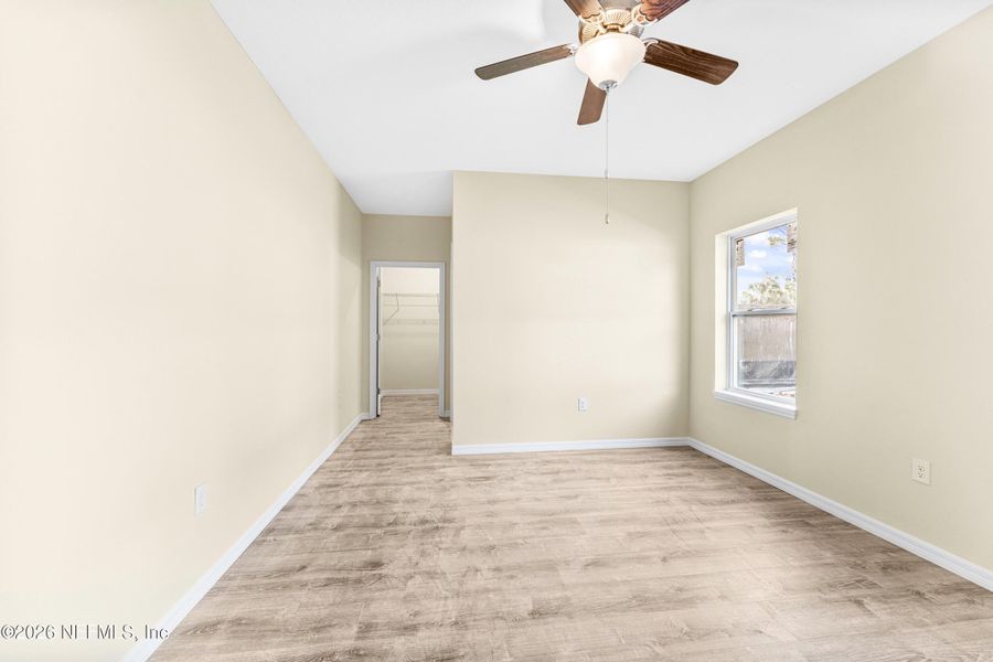 Spacious, unfurnished interior of a new home in , Satsuma (Image 25).