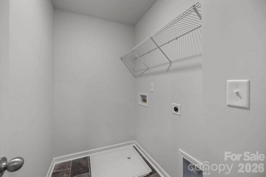 Spacious, unfurnished interior of a new home in Townes at Ribbon Walk, Charlotte (Image 14).