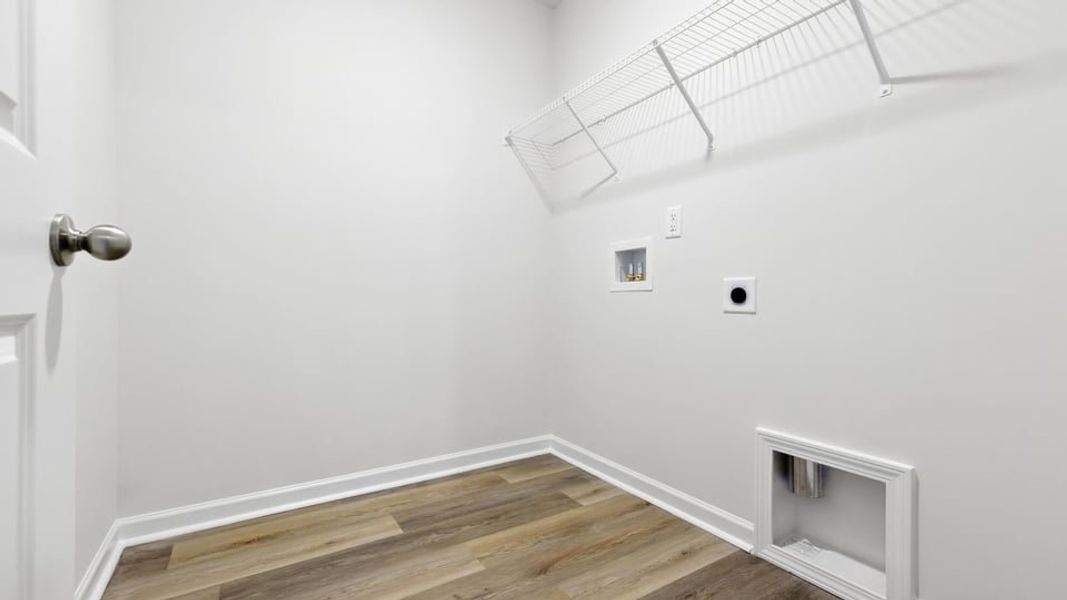 Spacious, unfurnished interior of a new home in Bentley Park, Greenwood (Image 36). Spacious, unfurnished interior of a new home in Bentley Park, Greenwood (Image 36).