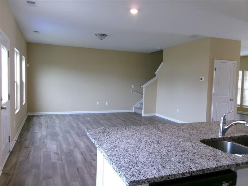 Spacious, unfurnished interior of a new home in Alder Park, Conyers (Image 18).