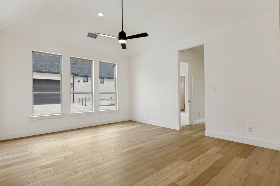 Spacious, unfurnished interior of a new home in Hilltop Ranch, Leander (Image 27). Spacious, unfurnished interior of a new home in Hilltop Ranch, Leander (Image 27).