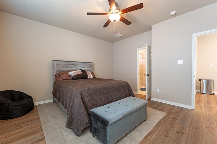 Furnished interior view inside a new home in , Waco (Image 7). Furnished interior view inside a new home in , Waco (Image 7).