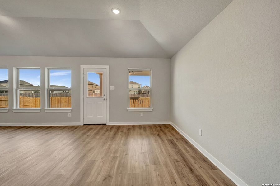 Spacious, unfurnished interior of a new home in Winding Brook, San Antonio (Image 33).