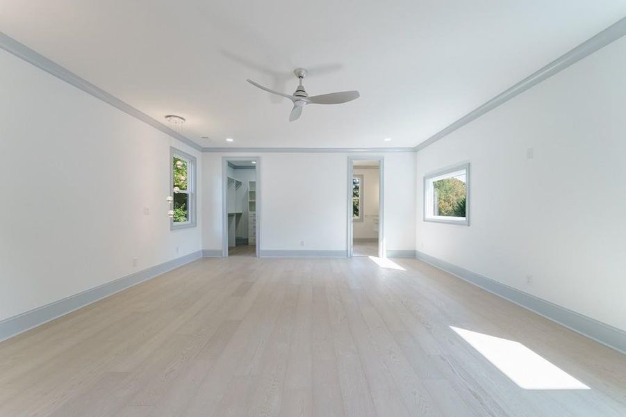 Spacious, unfurnished interior of a new home in , Brookhaven (Image 29).
