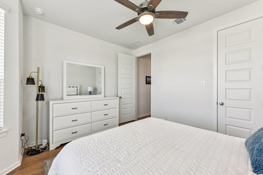 Furnished interior view inside a new home in Highland Village, Georgetown (Image 33).