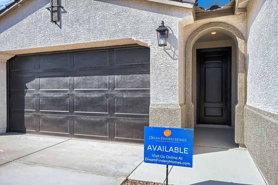 New Home in San Tan Valley, AZ.  - Slide 4