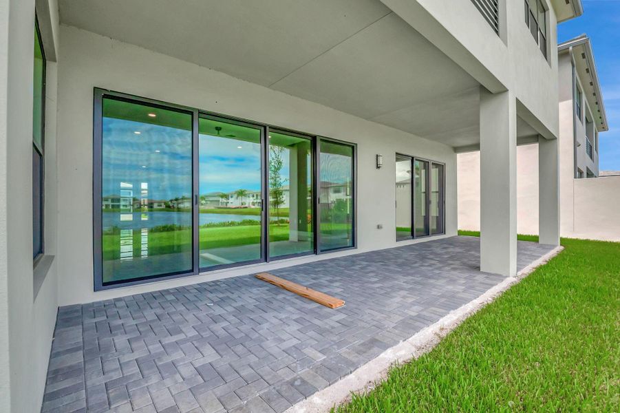 Exterior details and patio area of a home in , Boca Raton (Image 29).