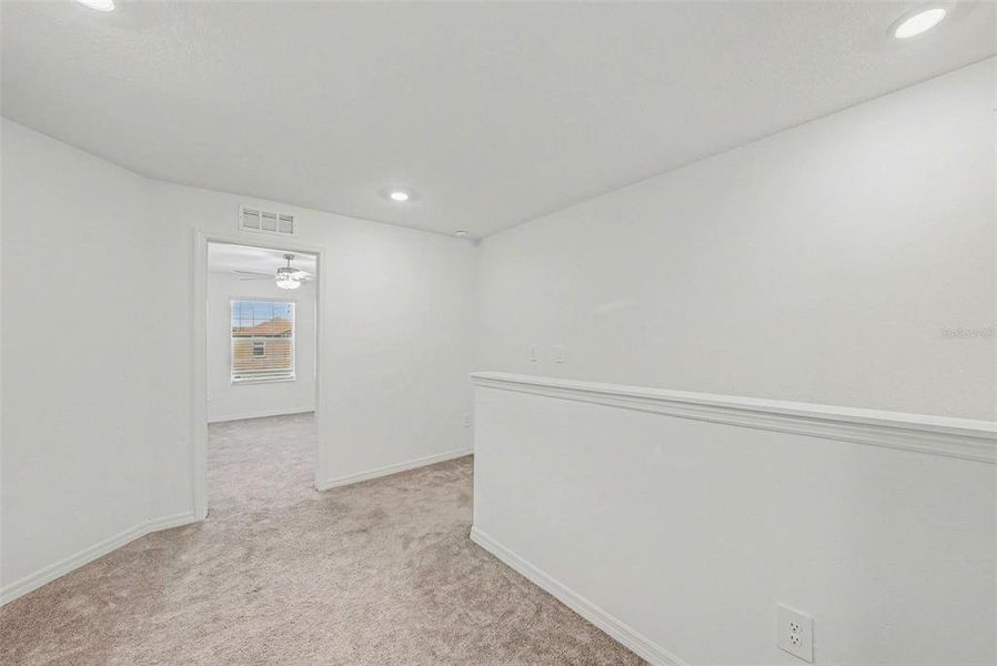 Spacious, unfurnished interior of a new home in , Zephyrhills (Image 12).