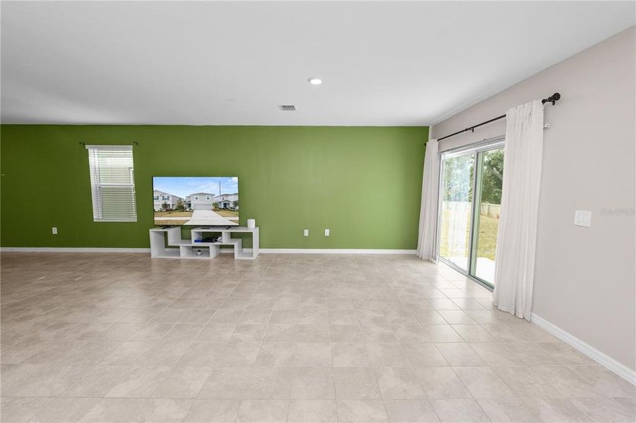 Spacious, unfurnished interior of a new home in Marion Creek, Haines City (Image 33). Spacious, unfurnished interior of a new home in Marion Creek, Haines City (Image 33).