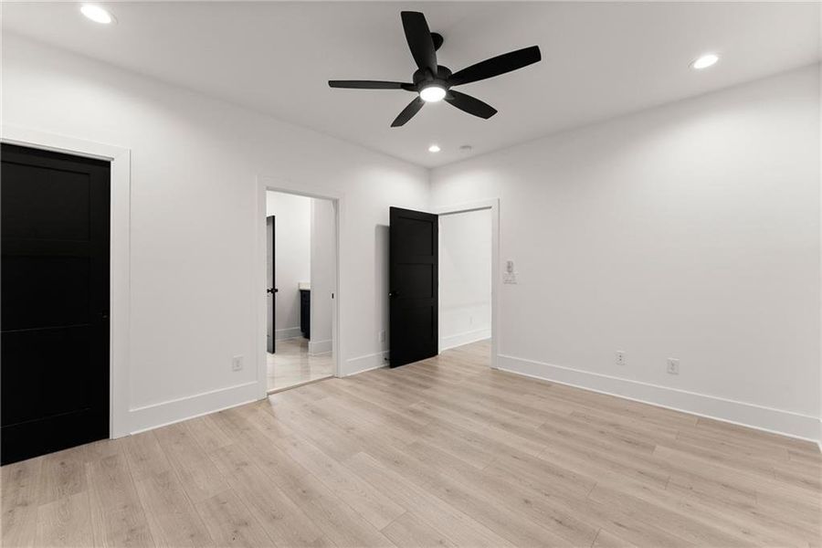 Spacious, unfurnished interior of a new home in , Hartwell (Image 73).
