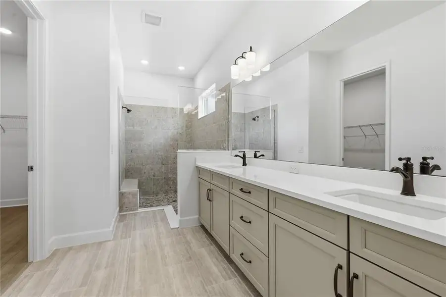 Furnished interior view inside a new home in Parkdale Place, Oviedo (Image 3).