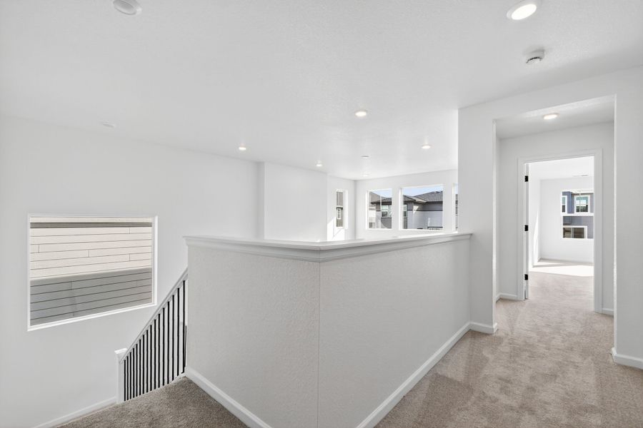 Spacious, unfurnished interior of a new home in Sterling Ranch Ascent Village, Littleton (Image 18).