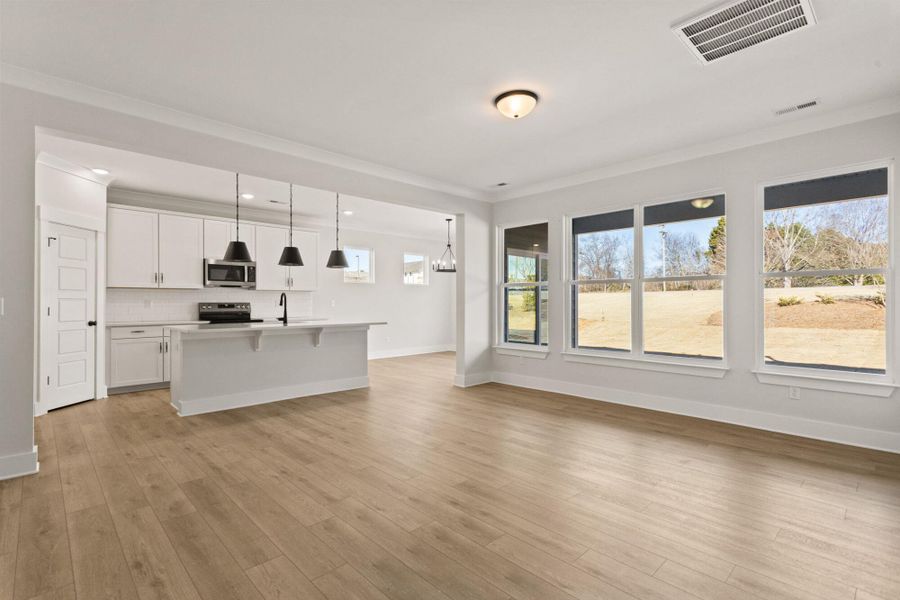 Spacious, unfurnished interior of a new home in Founders Club, Moore (Image 21).