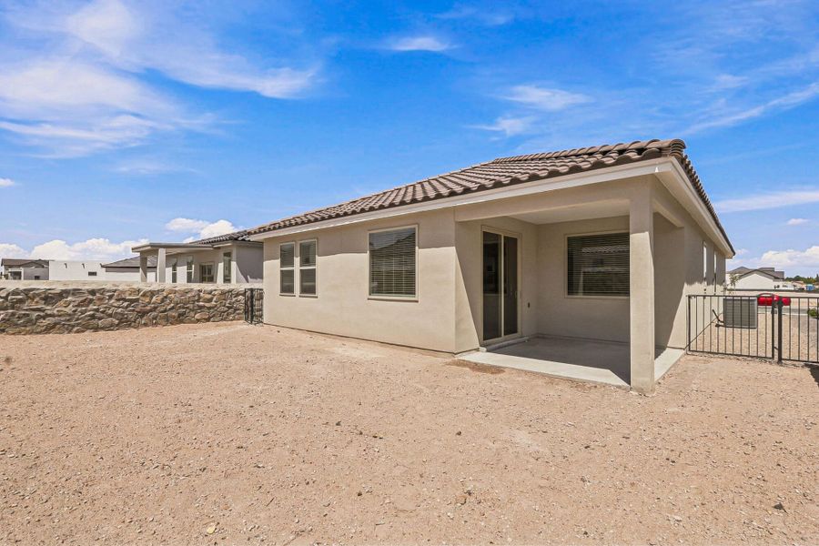 Exterior details and patio area of a home in Paseos Del Este, El Paso (Image 35).