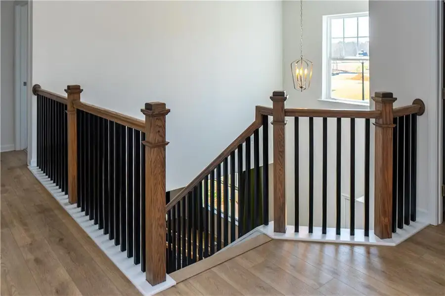 Spacious, unfurnished interior of a new home in Hampton Ridge, Jefferson (Image 27).