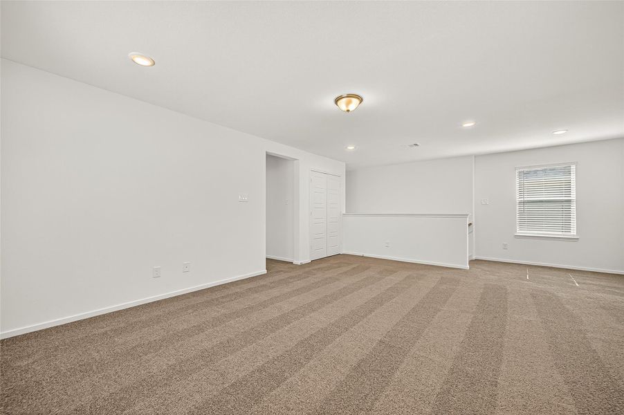 Spacious, unfurnished interior of a new home in Mill Creek Trails, Magnolia (Image 40).