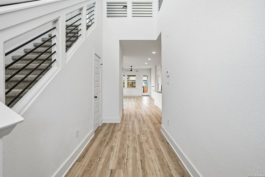 Spacious, unfurnished interior of a new home in Stillwater Ranch, San Antonio (Image 13). Spacious, unfurnished interior of a new home in Stillwater Ranch, San Antonio (Image 13).