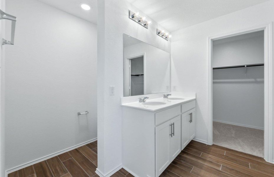 Furnished interior view inside a new home in Santa Rita Ranch, Liberty Hill (Image 5). Furnished interior view inside a new home in Santa Rita Ranch, Liberty Hill (Image 5).