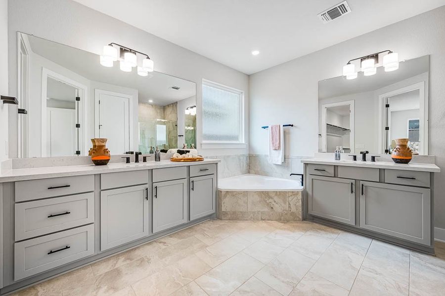 Furnished interior view inside a new home in 6 Creeks, Kyle (Image 5).