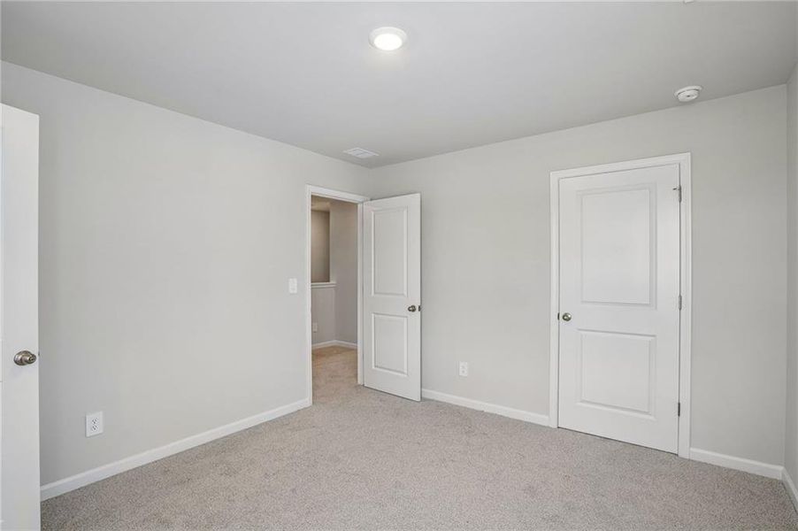 Spacious, unfurnished interior of a new home in Artisan Walk, Fairburn (Image 28). Spacious, unfurnished interior of a new home in Artisan Walk, Fairburn (Image 28).