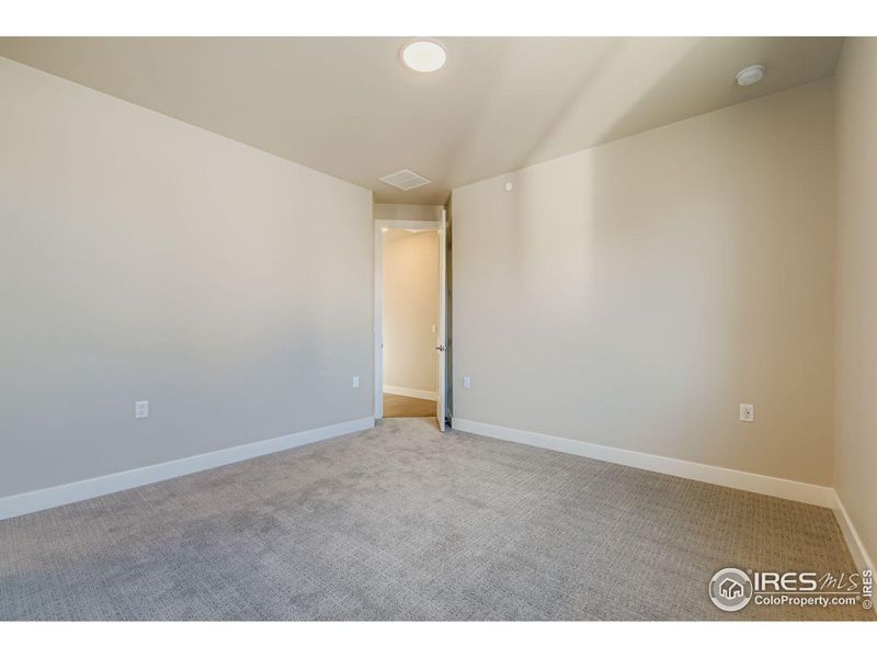 Spacious, unfurnished interior of a new home in Baseline, Broomfield (Image 38).