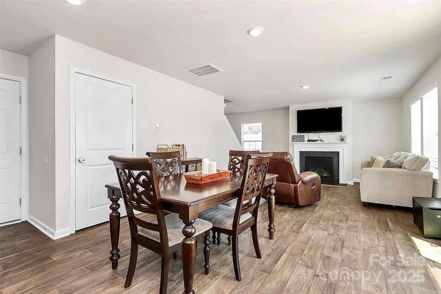 Furnished interior view inside a new home in Abrial Ridge, York (Image 27).