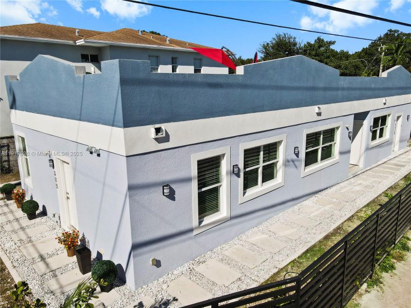 305 NW 58th St 305 NW 58th St