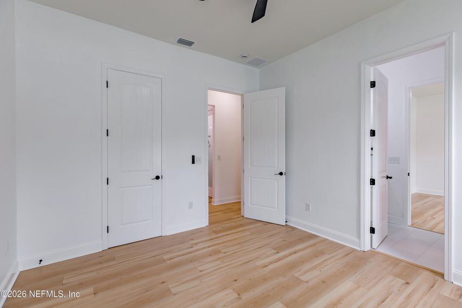 Spacious, unfurnished interior of a new home in , Jacksonville (Image 52).