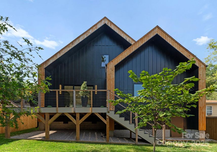 Image 37 of a home in .