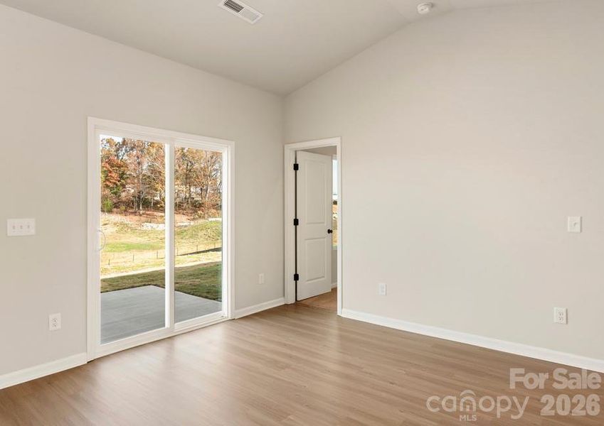 Spacious, unfurnished interior of a new home in Stagecoach Station, Gastonia (Image 8). Spacious, unfurnished interior of a new home in Stagecoach Station, Gastonia (Image 8).