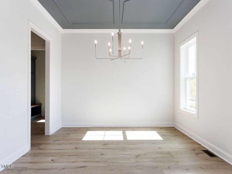 007-1280x960-dining-room