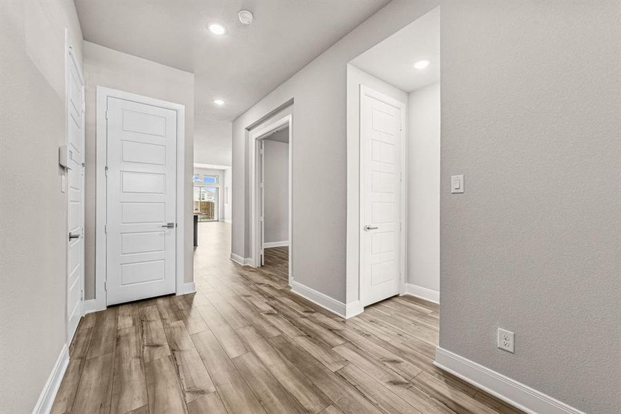 Spacious, unfurnished interior of a new home in Sandbrock Ranch, Aubrey (Image 24).