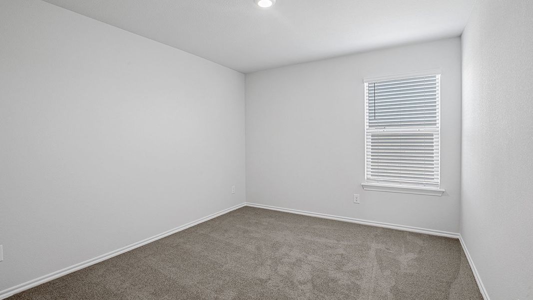 Spacious, unfurnished interior of a new home in Springhill South, Boyd (Image 27).