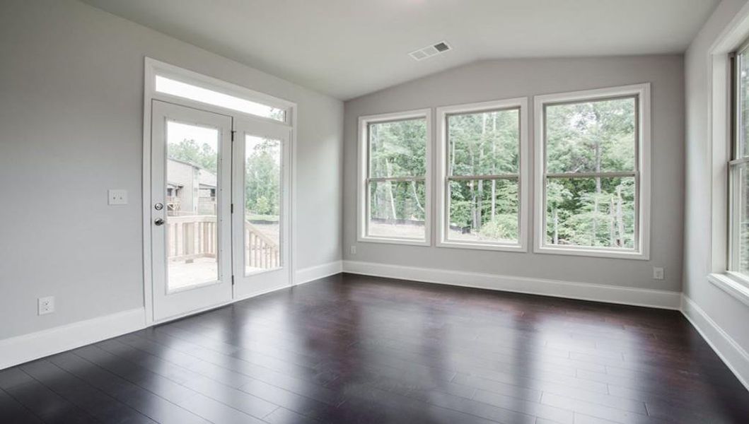 Spacious, unfurnished interior of a new home in Thalley Creek Estates, Cumming (Image 17). Spacious, unfurnished interior of a new home in Thalley Creek Estates, Cumming (Image 17).
