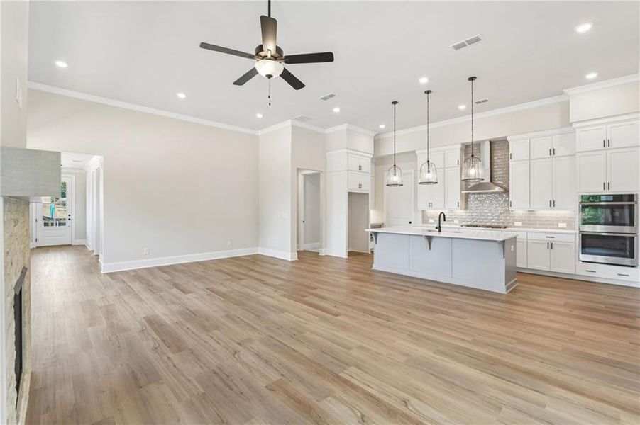 Spacious, unfurnished interior of a new home in Aberdeen, Hoschton (Image 31). Spacious, unfurnished interior of a new home in Aberdeen, Hoschton (Image 31).