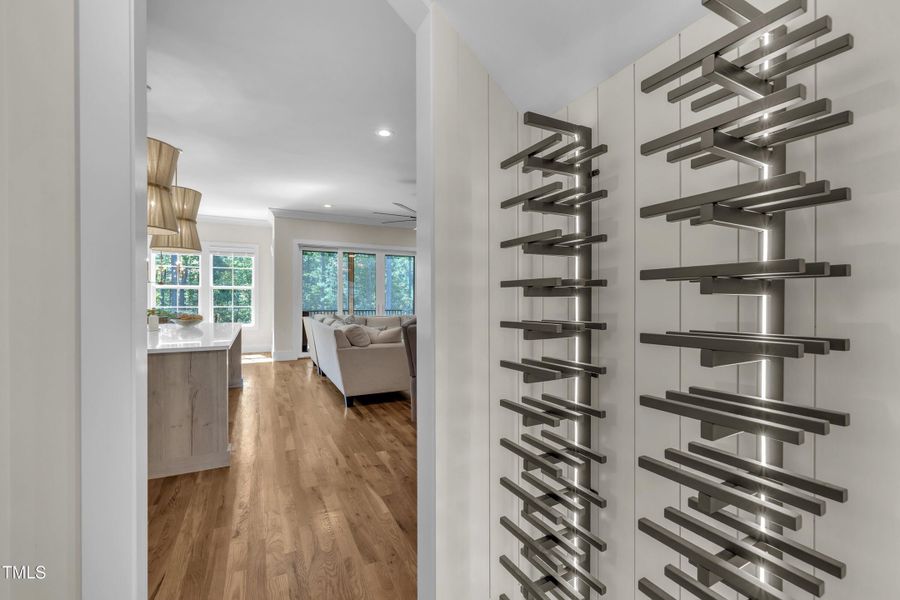 16-1120 Springdale Dr-9