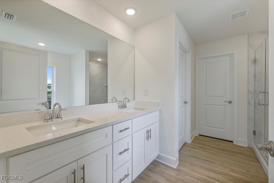 Furnished interior view inside a new home in Cape Coral, Cape Coral (Image 10).