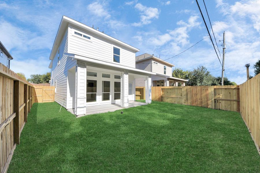 Exterior details and patio area of a home in , Houston (Image 28).