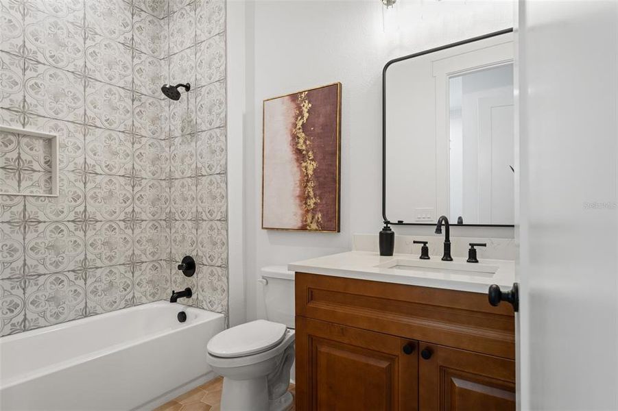 Furnished interior view inside a new home in , Tampa (Image 31).