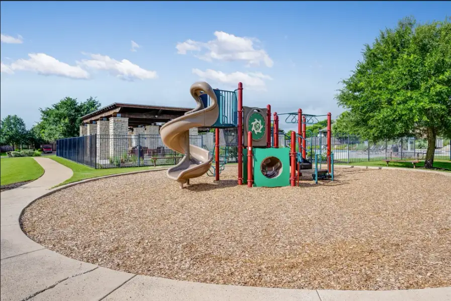 Community amenities in Stonewall Ranch, Liberty Hill (Image 17).