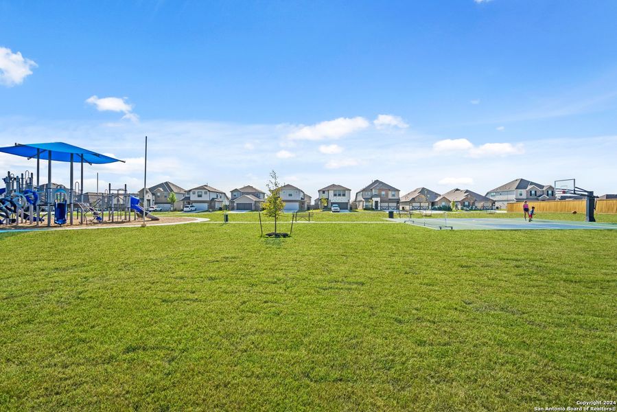 Community amenities in Dauer Ranch, New Braunfels (Image 24).
